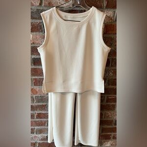 SUUKSESS Modal Sleeveless Lounge Set
- size small